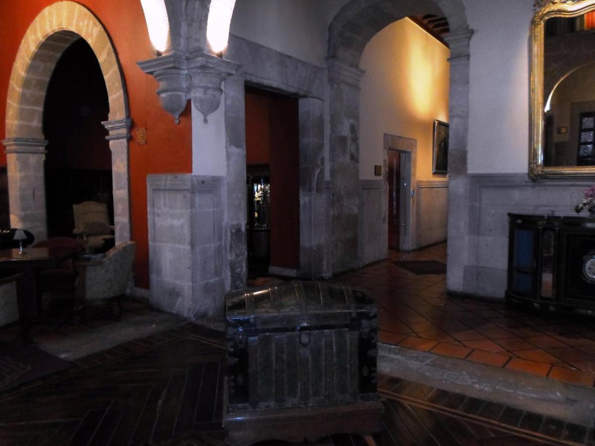Virrey De Mendoza Hotel Morelia Exterior photo
